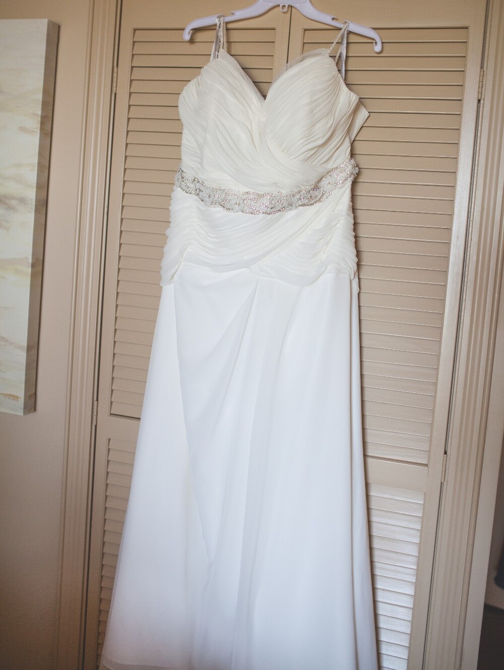 Elegant Ivory Spaghetti-Strap Wedding Dress w Beaded Waist (Alfred Angelo)